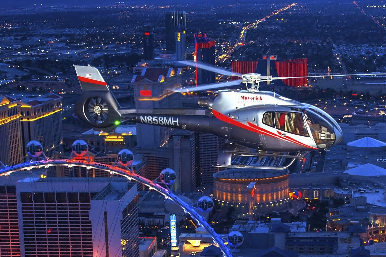 Las Vegas Strip: 10-Min Helicopter Flight - Photo 1 of 7